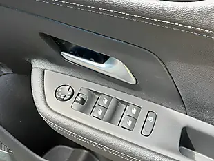 Used 2025 Vauxhall Mokka Ultimate White - Interior and Exterior details 15