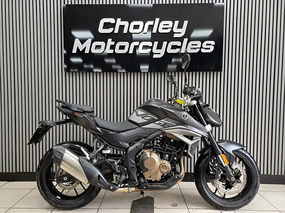 Used 2025 Voge R625 Black - Front View
