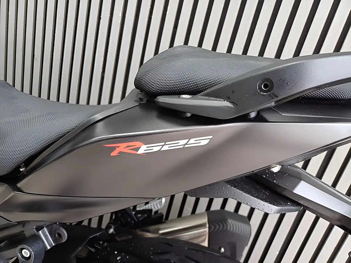 Used 2025 Voge R625 Black - Interior and Exterior details 10