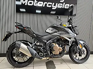 Used 2025 Voge R625 Black - Interior and Exterior details 4