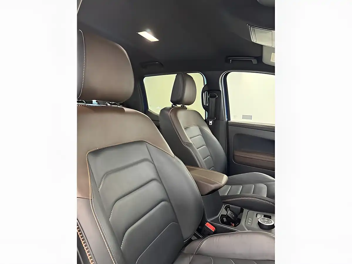 Used 2025 Volkswagen Amarok Panamericana Blue - Interior and Exterior details 9