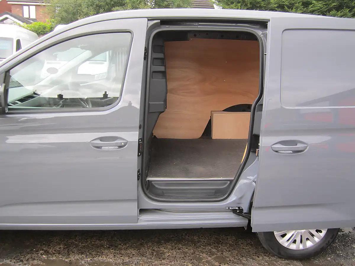 Used 2025 Volkswagen Caddy C20 Commerce Business Tech Grey - Interior and Exterior details 14