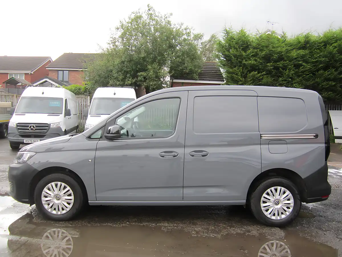 Used 2025 Volkswagen Caddy C20 Commerce Business Tech Grey - Interior and Exterior details 4
