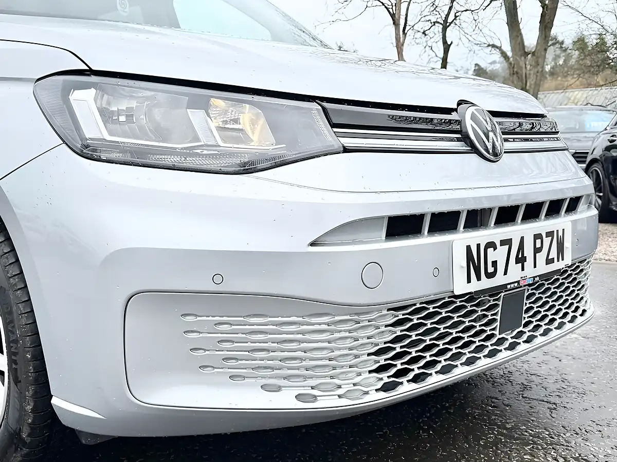 Used 2025 Volkswagen Caddy Life Reflex Silver - Interior and Exterior details 10