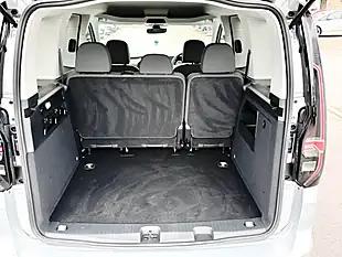 Used 2025 Volkswagen Caddy Life Reflex Silver - Interior and Exterior details 14