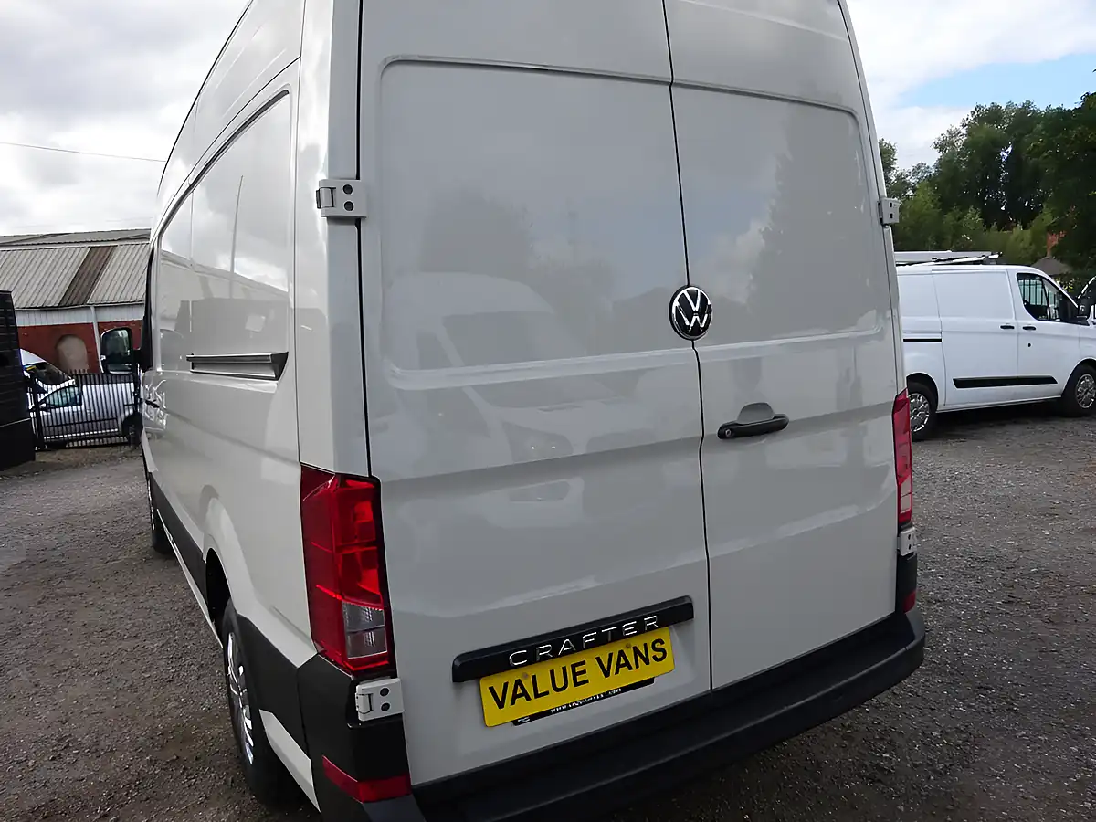 Used 2025 Volkswagen Crafter Commerce (mwb) CR35 Grey - Interior and Exterior details 13