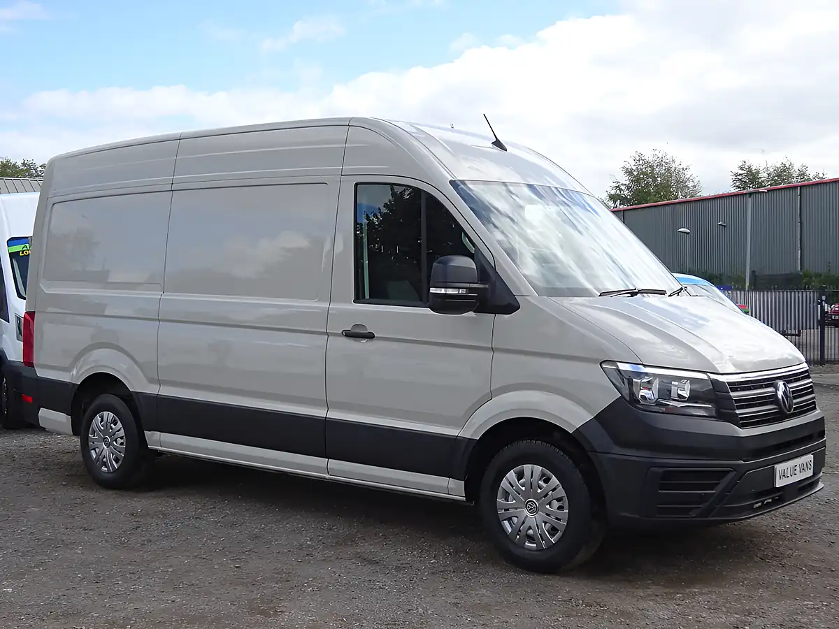 Used 2025 Volkswagen Crafter Commerce (mwb) CR35 Grey - Interior and Exterior details 7