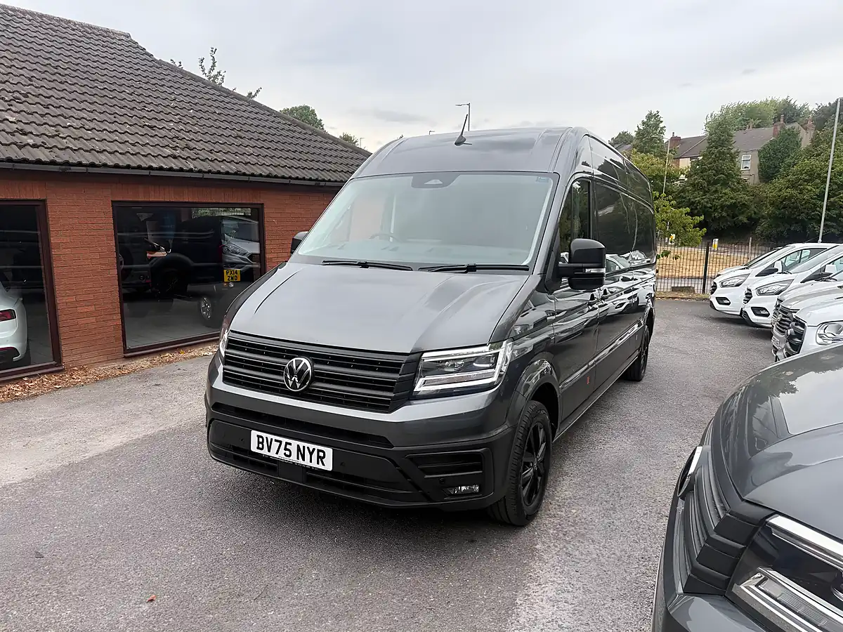 Used 2025 Volkswagen Crafter Commerce Plus Grey - Interior and Exterior details 3