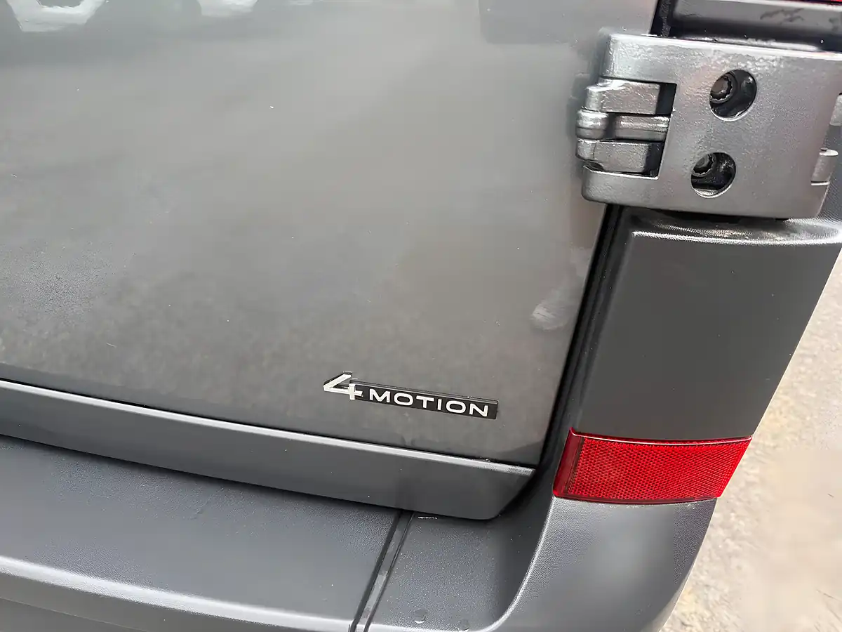 Used 2025 Volkswagen Crafter Commerce Plus Grey - Interior and Exterior details 7