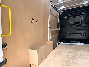 Used 2025 Volkswagen Crafter Commerce Plus White - Interior and Exterior details 7