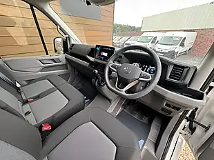 Used 2025 Volkswagen Crafter CR30 Commerce White - Interior and Exterior details 12