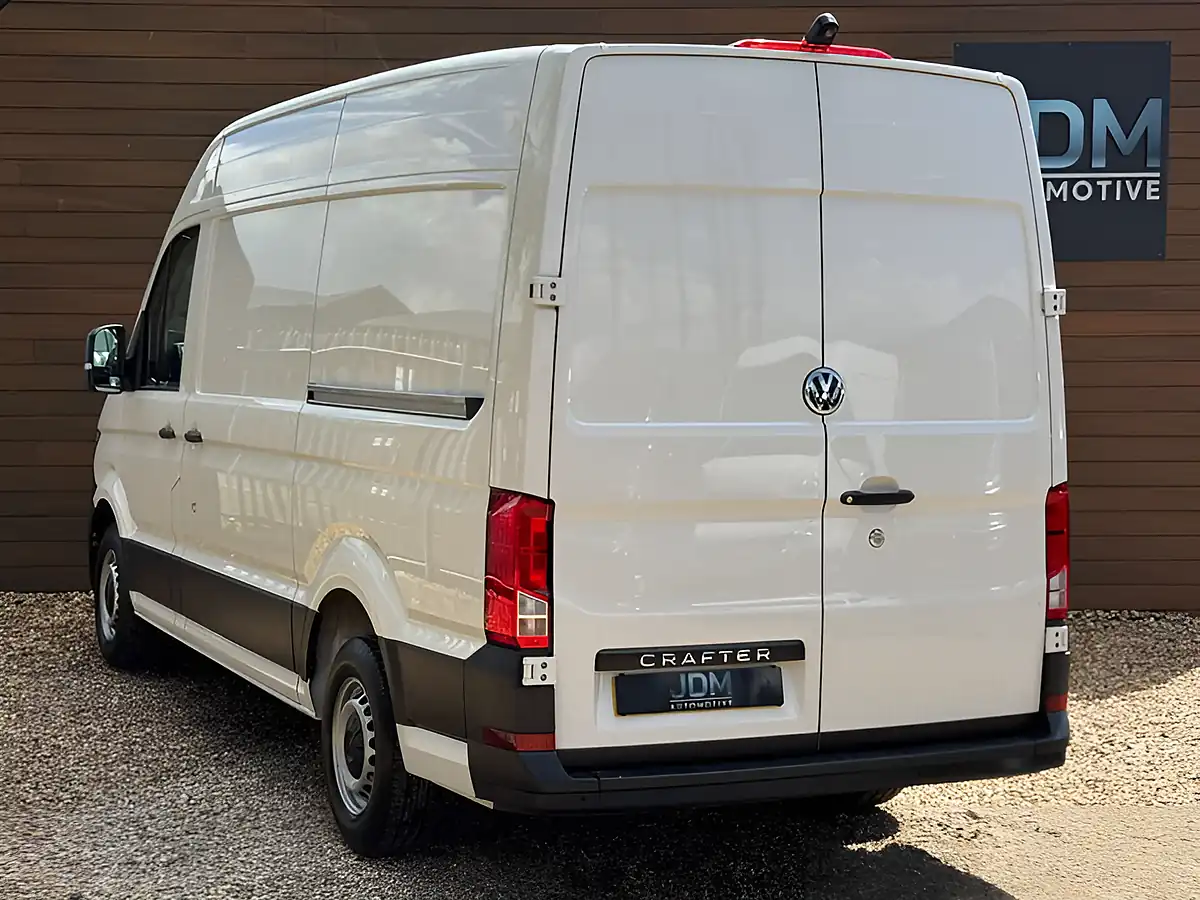 Used 2025 Volkswagen Crafter CR30 Commerce White - Interior and Exterior details 7