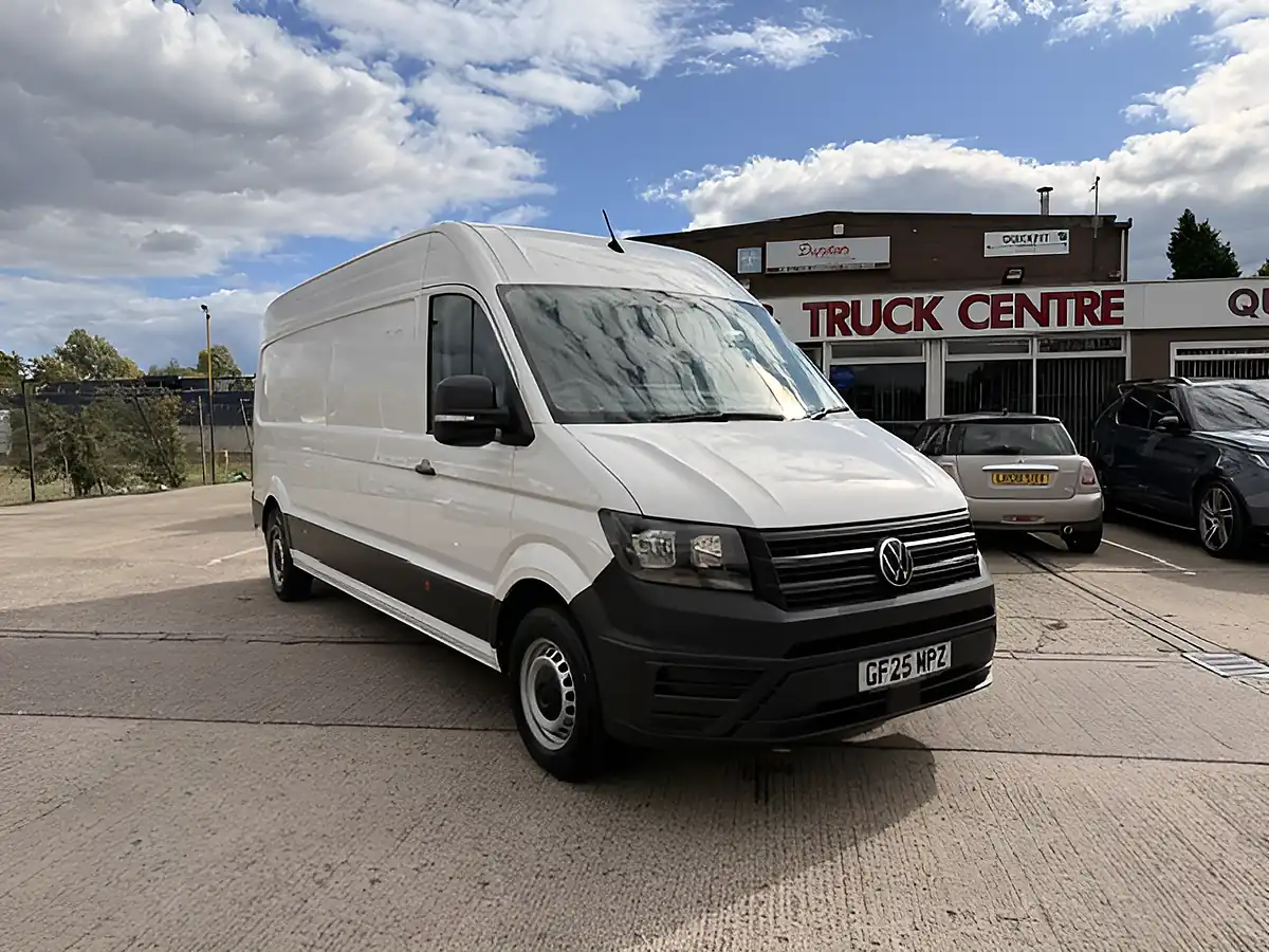 Used 2025 Volkswagen Crafter CR35 Commerce Lwb High Roof White - Front View