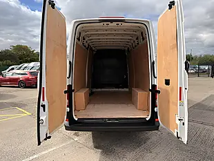 Used 2025 Volkswagen Crafter CR35 Commerce Lwb High Roof White - Interior and Exterior details 5