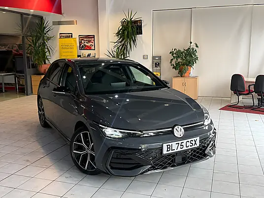 2025 Volkswagen Golf Black Edition 1.5 eTSI MHEV