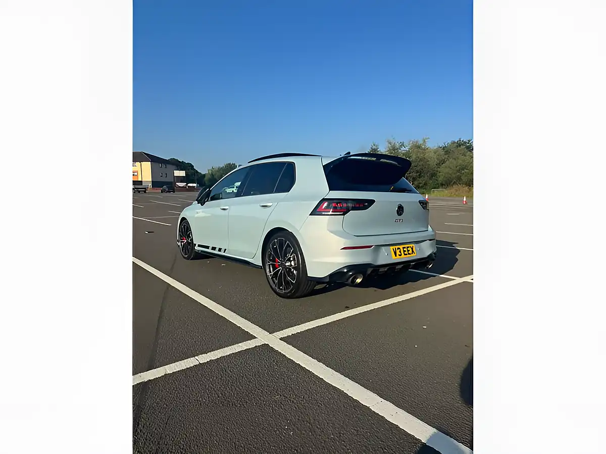 Used 2025 Volkswagen Golf GTI Clubsport Blue - Interior and Exterior details 11