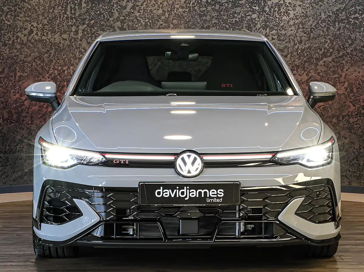 Used 2025 Volkswagen Golf GTI Clubsport Moonstone Grey - Interior and Exterior details 5