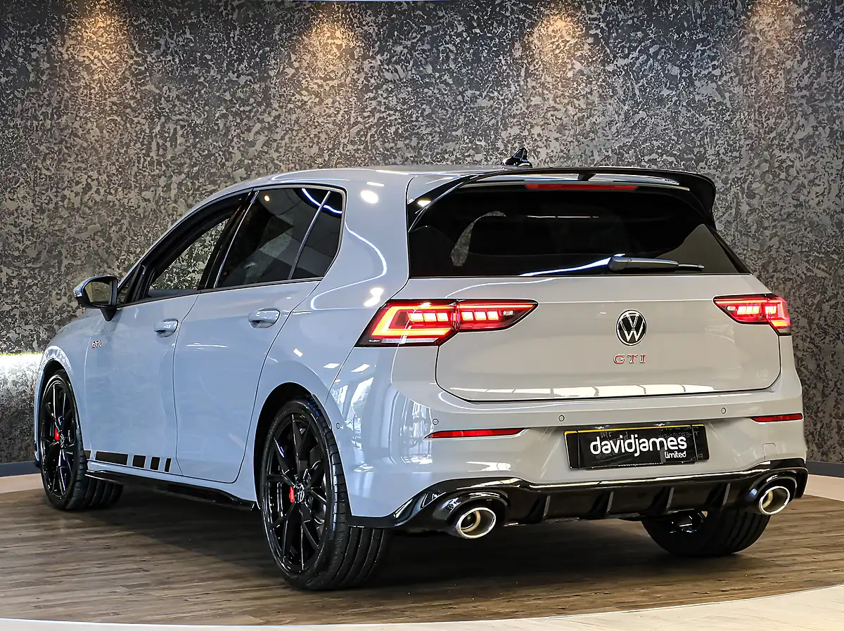 Used 2025 Volkswagen Golf GTI Clubsport Moonstone Grey - Interior and Exterior details 8