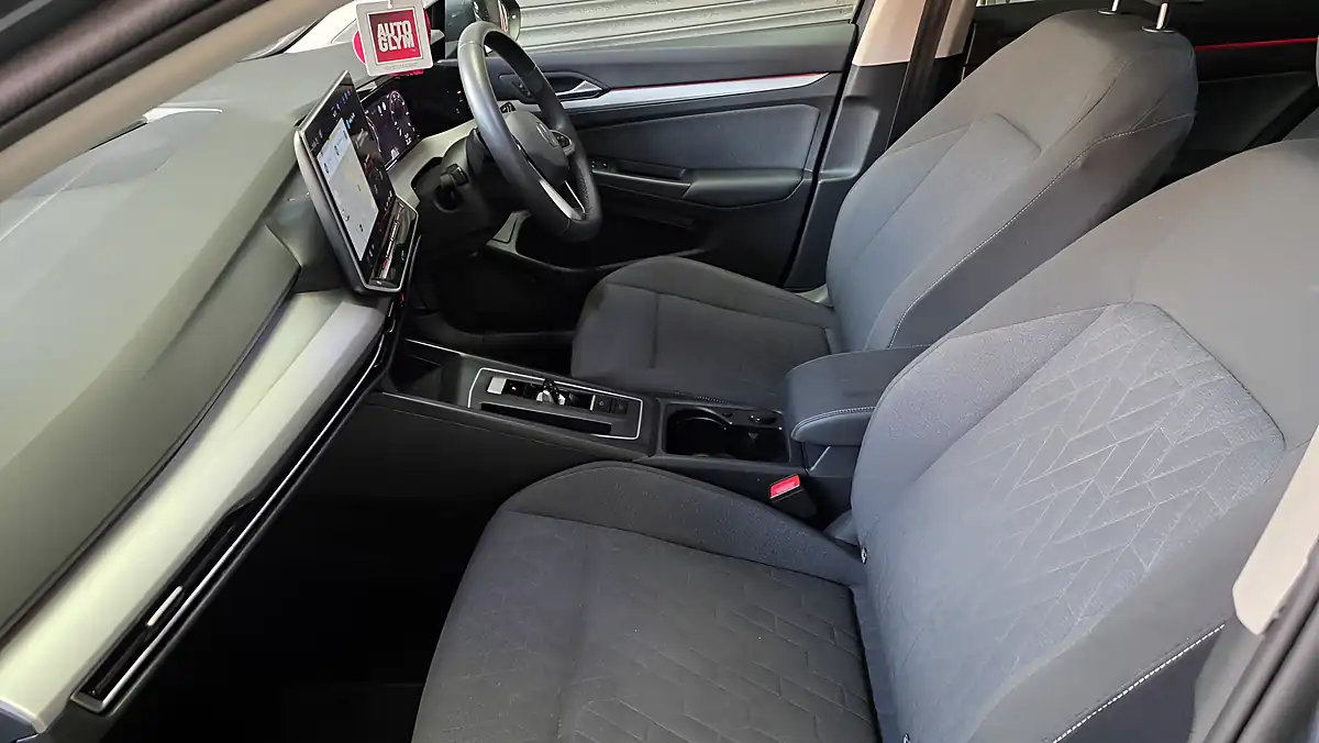 Used 2025 Volkswagen Golf Match Grey - Interior and Exterior details 10