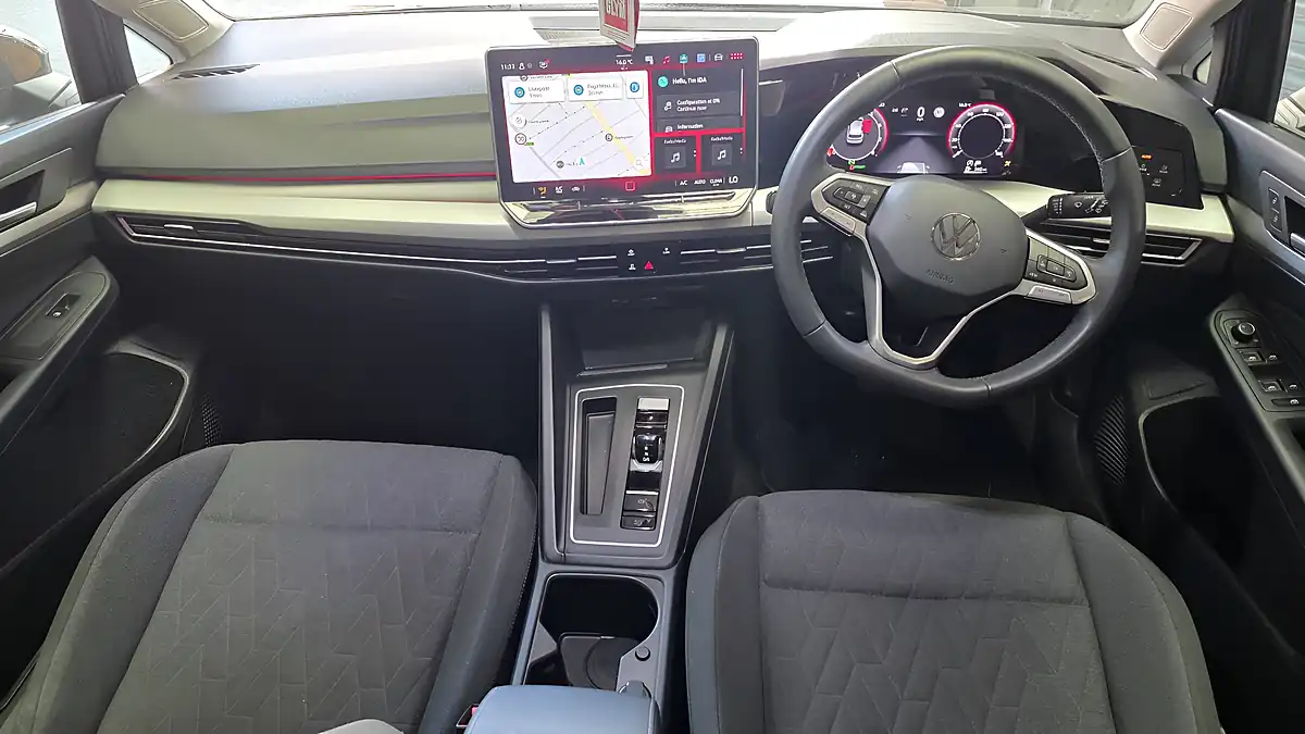 Used 2025 Volkswagen Golf Match Grey - Interior and Exterior details 11