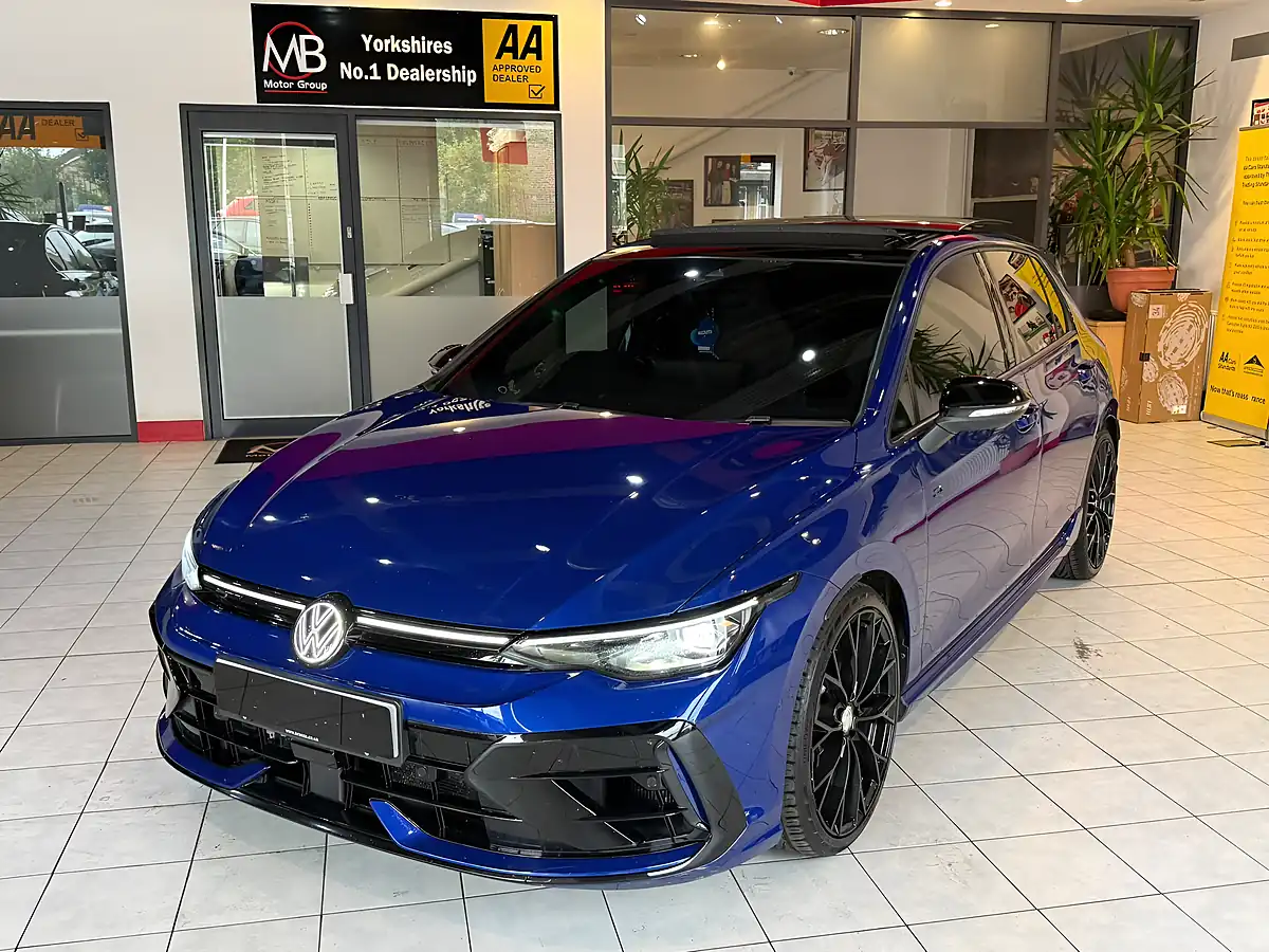 Used 2025 Volkswagen Golf R Black Edition Blue - Interior and Exterior details 6