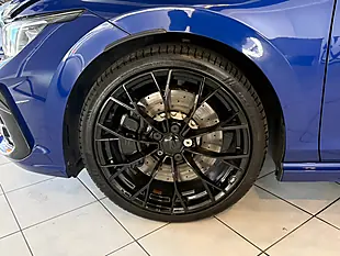Used 2025 Volkswagen Golf R Black Edition Blue - Interior and Exterior details 18