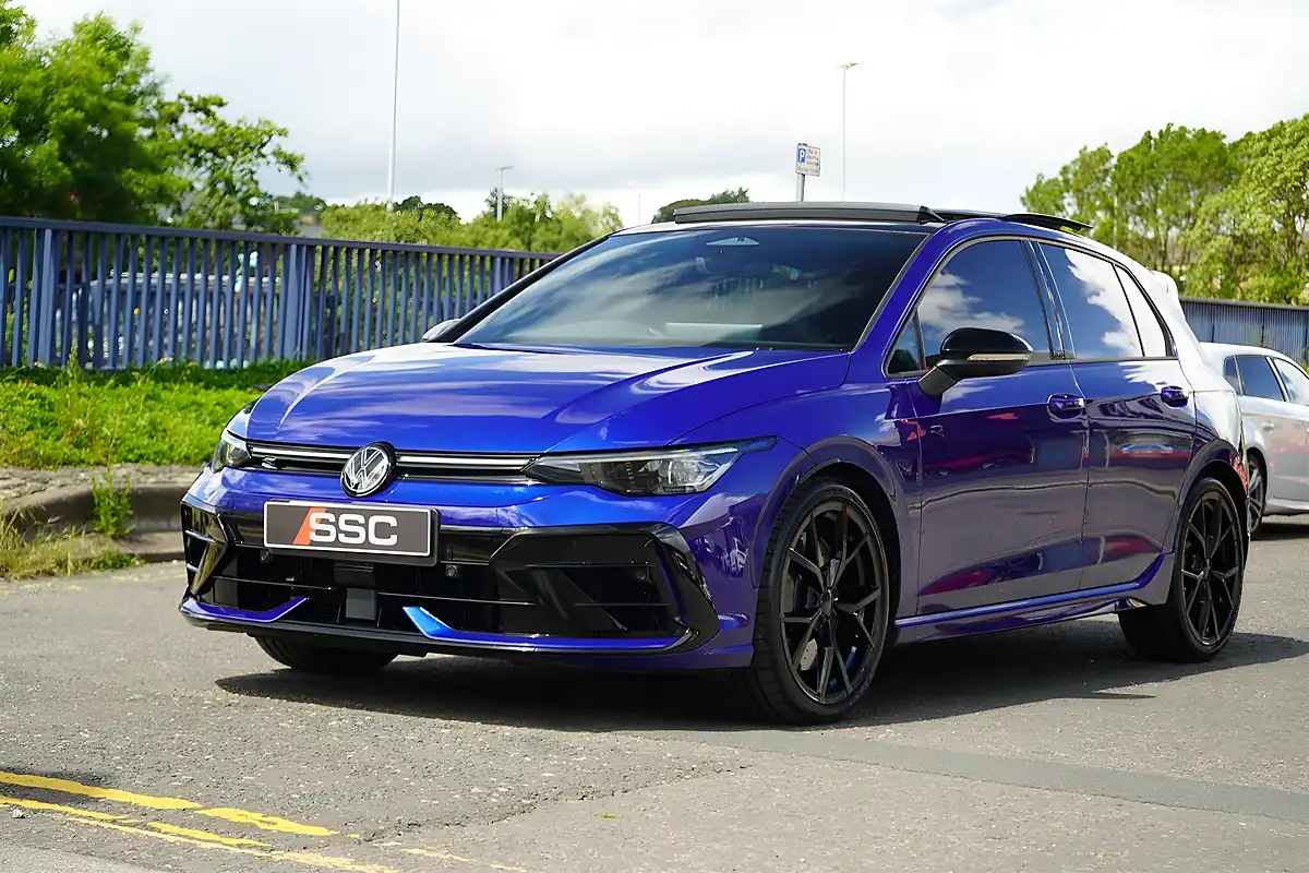 Used 2025 Volkswagen Golf R Black Edition Lapiz Blue - Interior and Exterior details 10