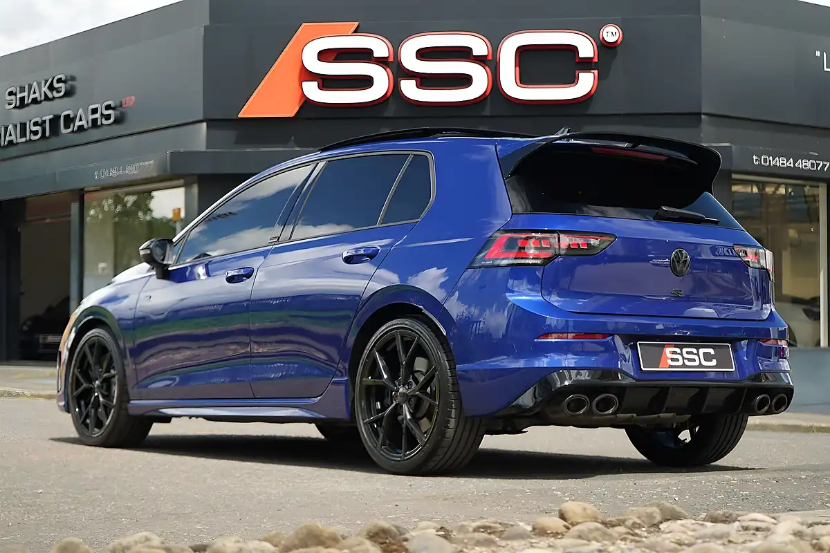 Used 2025 Volkswagen Golf R Black Edition Lapiz Blue - Interior and Exterior details 2