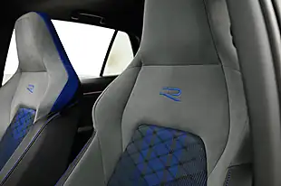 Used 2025 Volkswagen Golf R Black Edition Lapiz Blue - Interior and Exterior details 15
