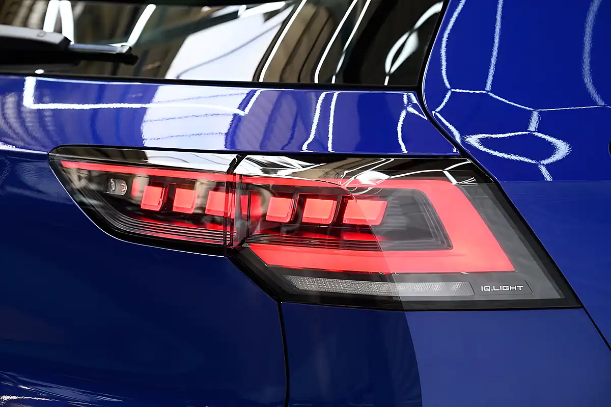 Used 2025 Volkswagen Golf R Black Edition Lapiz Blue - Interior and Exterior details 7