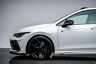 Used 2025 Volkswagen Golf R Black Edition White - Interior and Exterior details 13