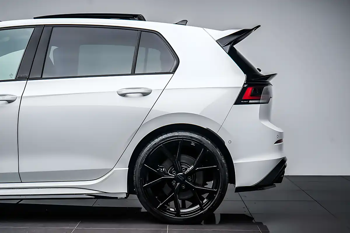 Used 2025 Volkswagen Golf R Black Edition White - Interior and Exterior details 14