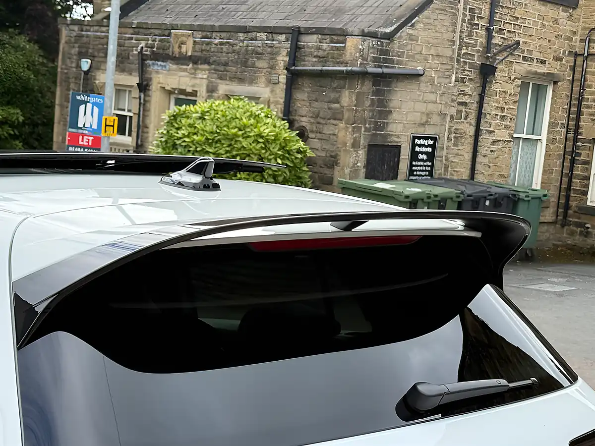 Used 2025 Volkswagen Golf R Black Edition White - Interior and Exterior details 17