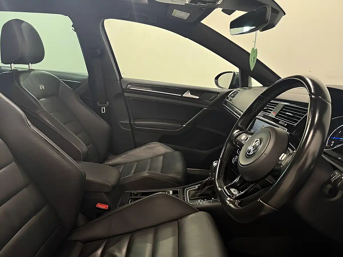 Used 2025 Volkswagen Golf R Black - Interior and Exterior details 11