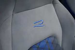 Used 2025 Volkswagen Golf R Blue - Interior and Exterior details 12
