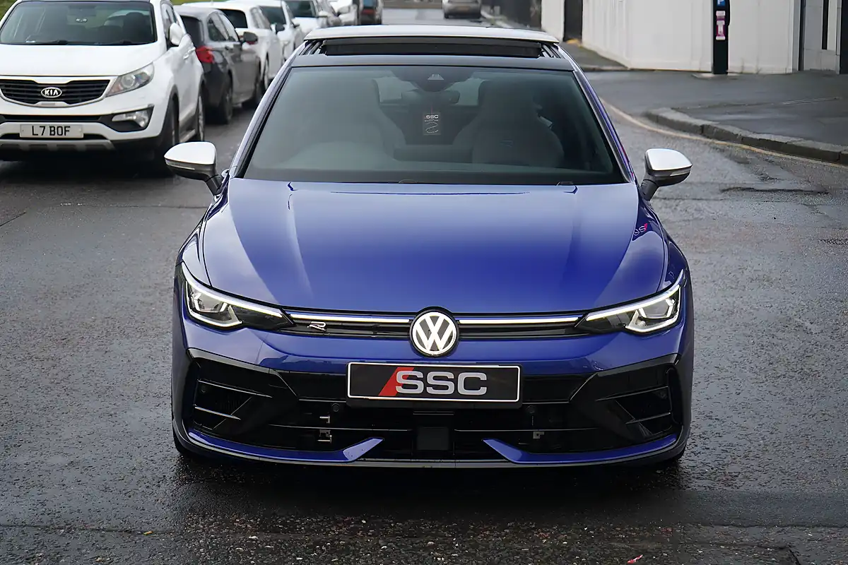 Used 2025 Volkswagen Golf R Blue - Interior and Exterior details 5