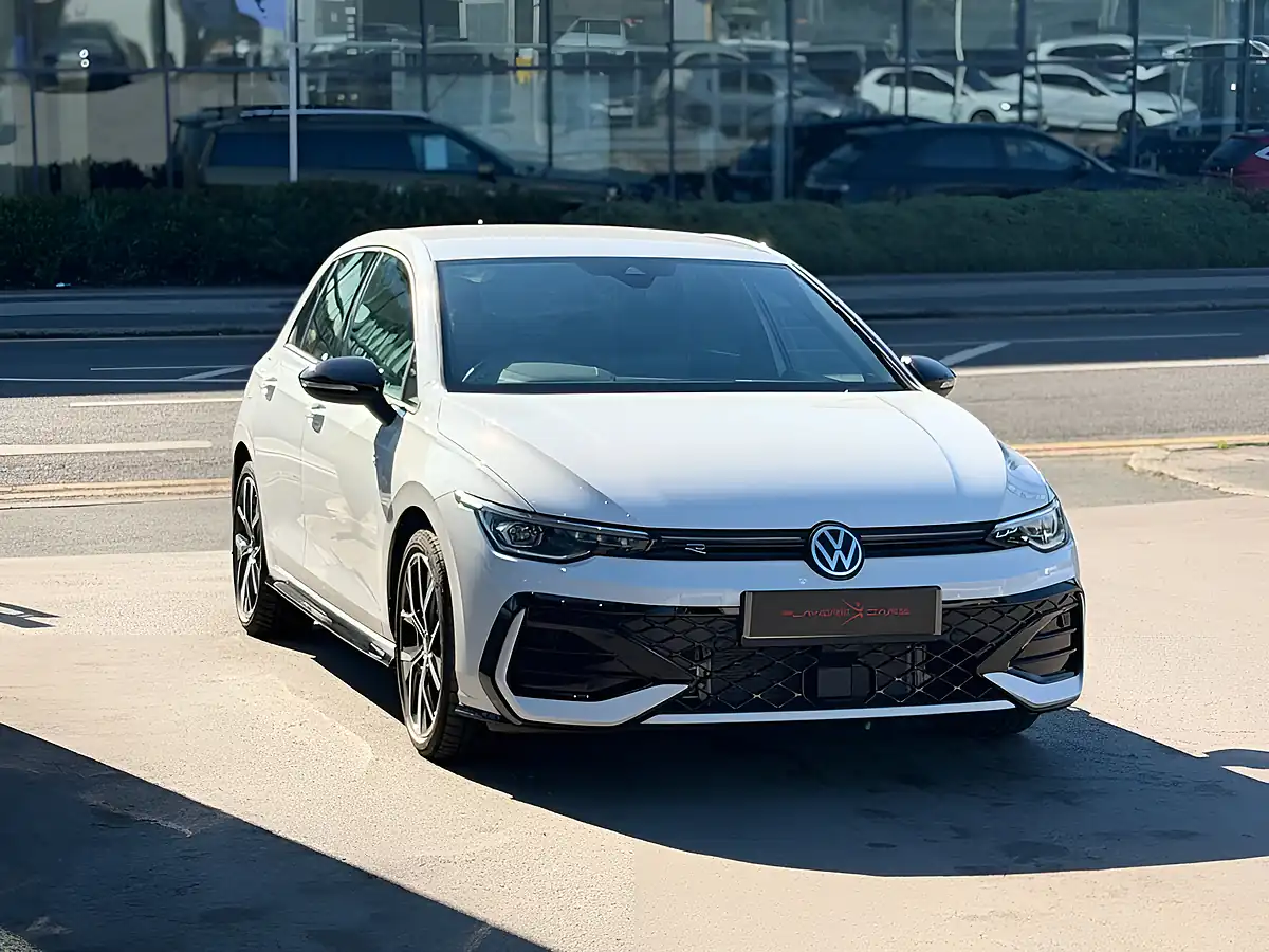 Used 2025 Volkswagen Golf R-Line White - Interior and Exterior details 4