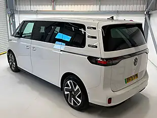 Used 2025 Volkswagen Id. Buzz Pro Style White - Interior and Exterior details 4