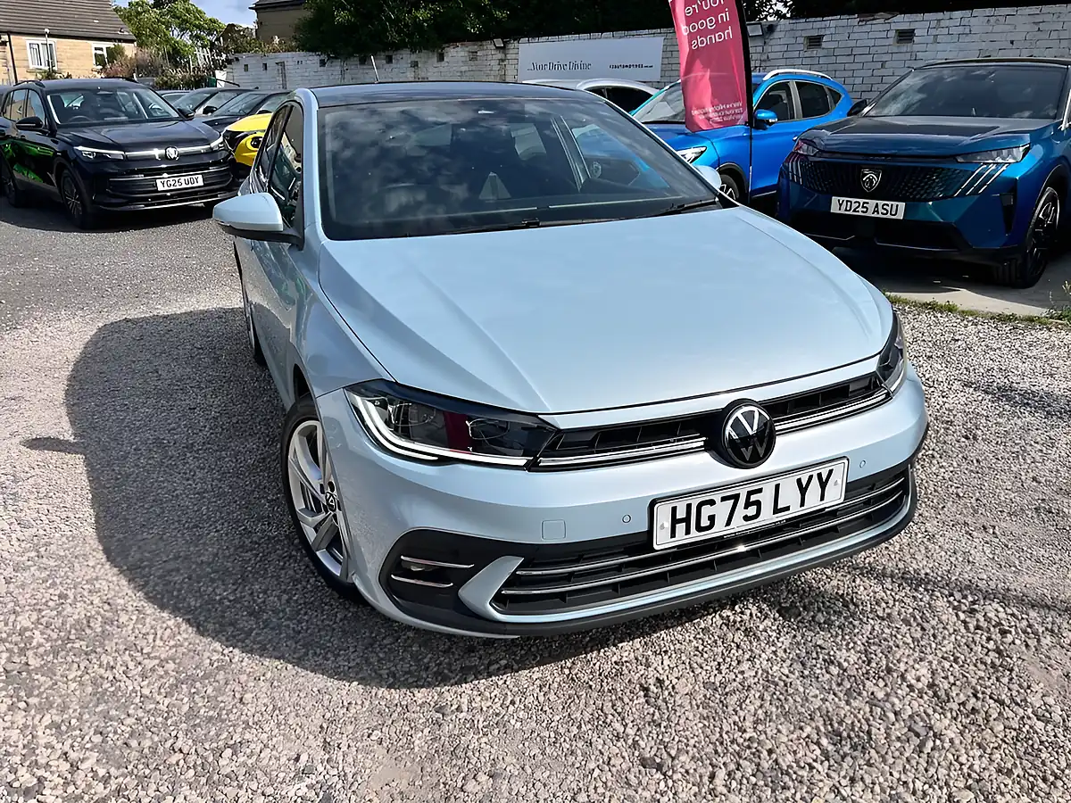 Used 2025 Volkswagen Polo Edition 50 Blue - Interior and Exterior details 6