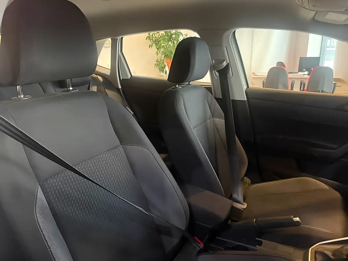 Used 2025 Volkswagen Polo Life White - Interior and Exterior details 14