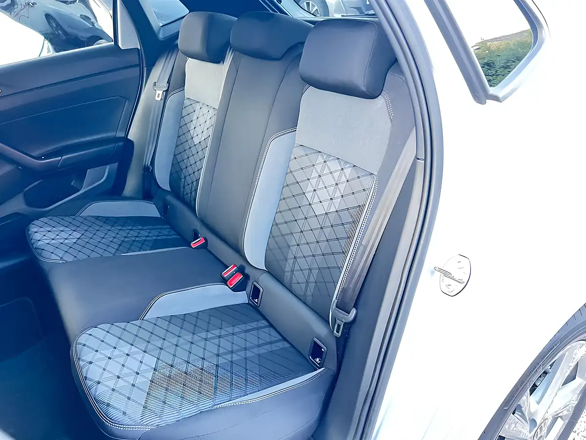 Used 2025 Volkswagen Polo R-Line Silver - Interior and Exterior details 18