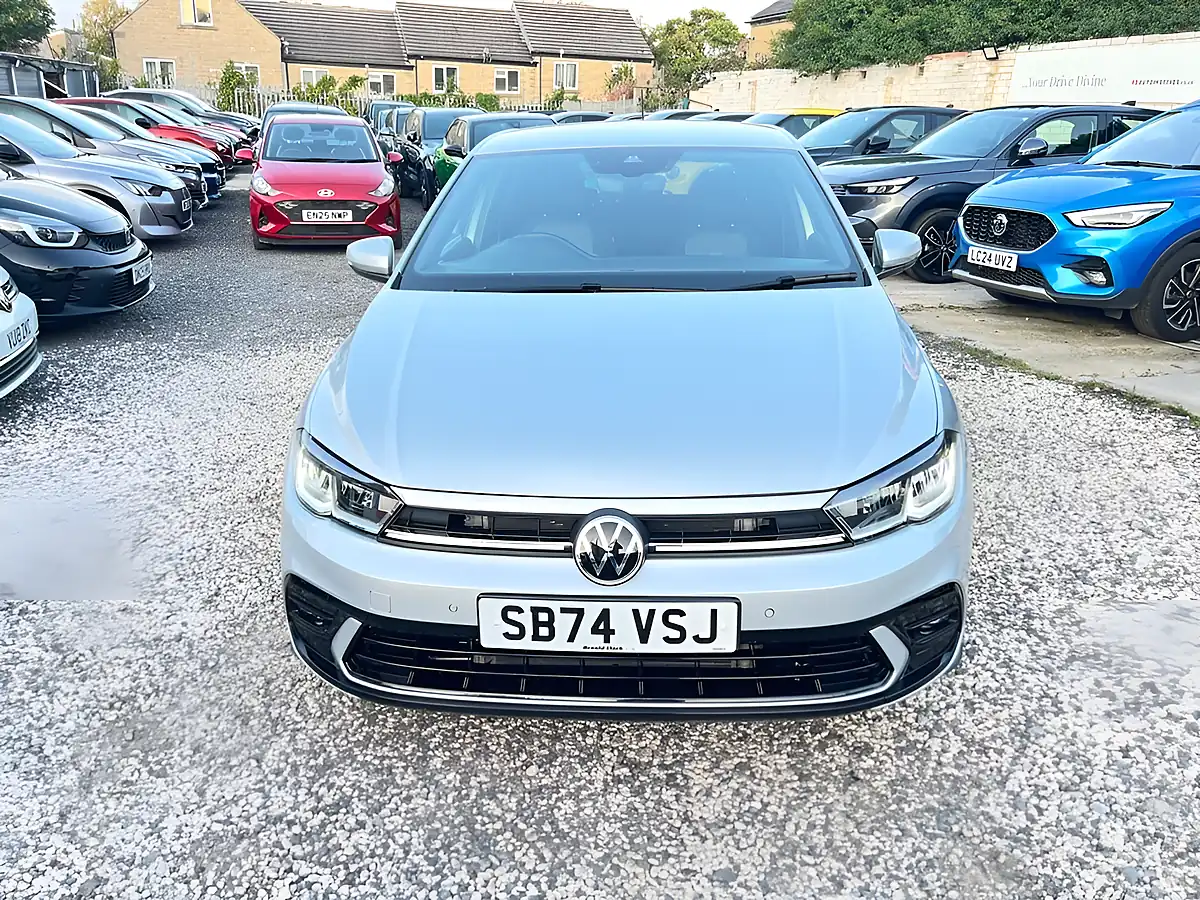 Used 2025 Volkswagen Polo R-Line Silver - Interior and Exterior details 8
