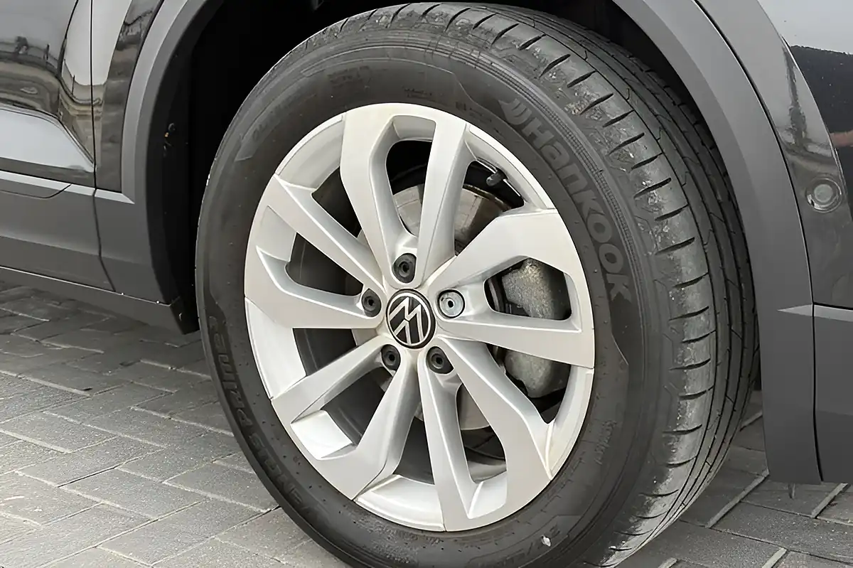 Used 2025 Volkswagen T-Roc Match Black - Interior and Exterior details 7