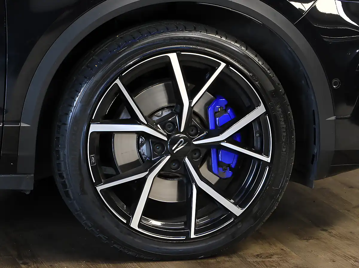 Used 2025 Volkswagen T-Roc R Black Edition Deep Black Pearl - Interior and Exterior details 13