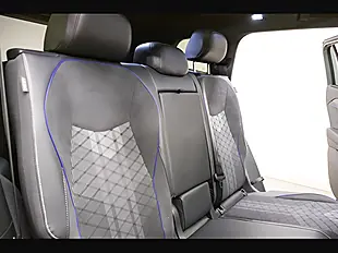 Used 2025 Volkswagen Tayron R-Line Green - Interior and Exterior details 11