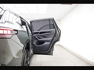 Used 2025 Volkswagen Tayron R-Line Green - Interior and Exterior details 13