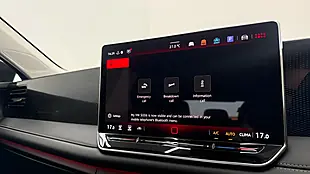 Used 2025 Volkswagen Tiguan Match Black - Interior and Exterior details 16