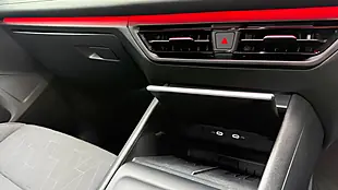 Used 2025 Volkswagen Tiguan Match Black - Interior and Exterior details 19