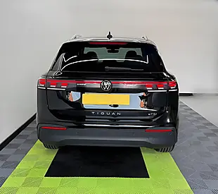 Used 2025 Volkswagen Tiguan Match Black - Interior and Exterior details 5