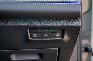 Used 2025 Volkswagen Tiguan R-Line Green - Interior and Exterior details 20